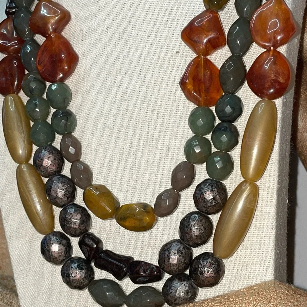 Multi color and design multi strand acrylic beads with extender - Picture 5 of 6